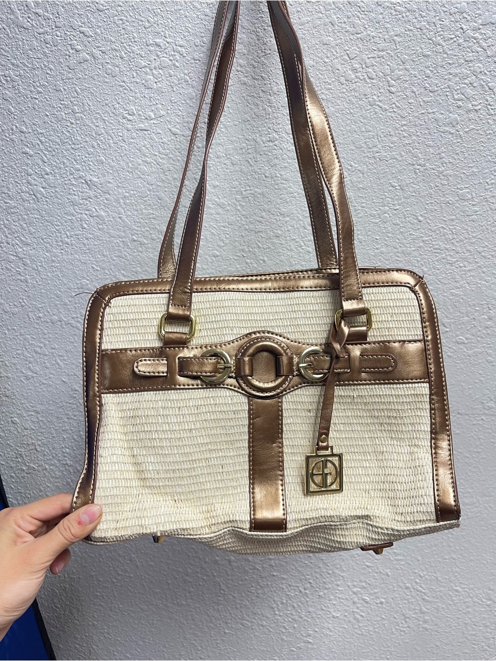 Giani Bernini Cream and Metallic Gold Shoulder Tote